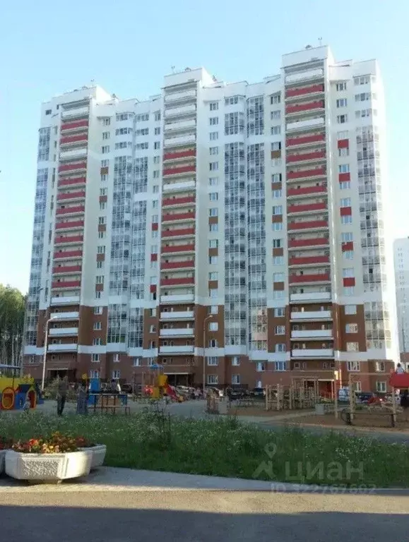 1-к кв. Свердловская область, Екатеринбург ул. Волошина, 2 (34.2 м) - Фото 1