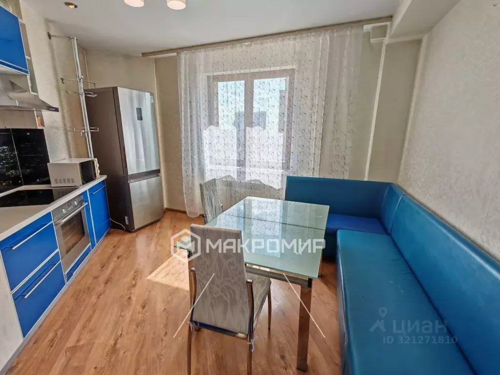 2-к кв. Новосибирская область, Новосибирск Военная ул., 9/1 (80.0 м) - Фото 1