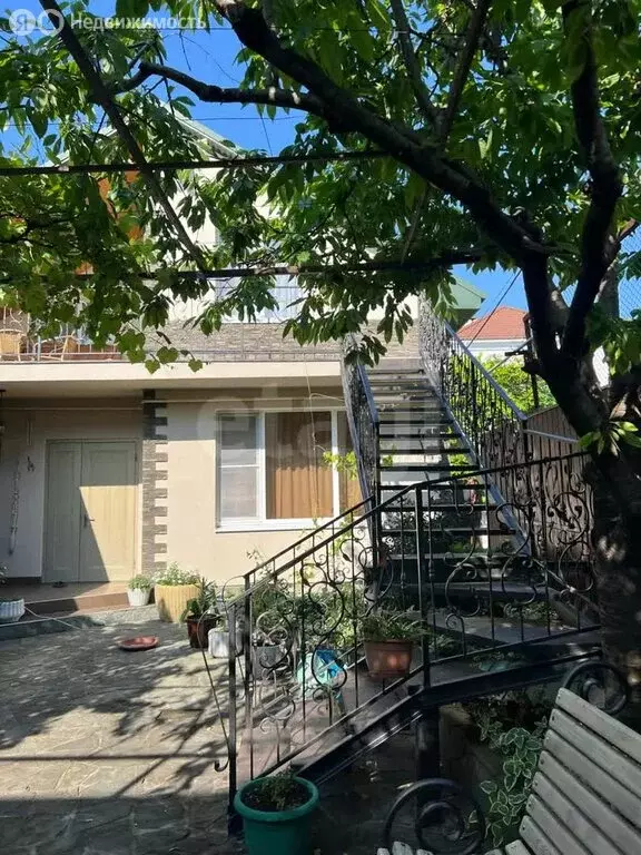 Дом в Геленджик, улица Ломоносова (170 м) - Фото 1