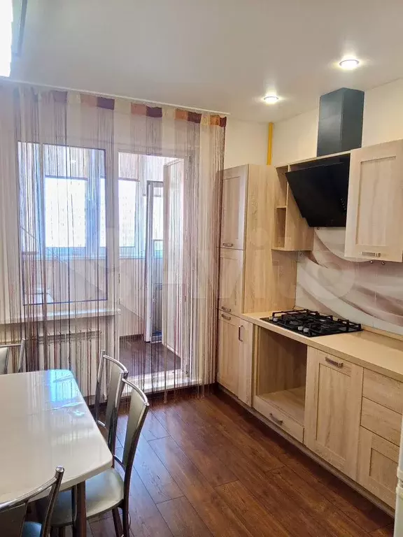2-к. квартира, 55 м, 5/9 эт. - Фото 0