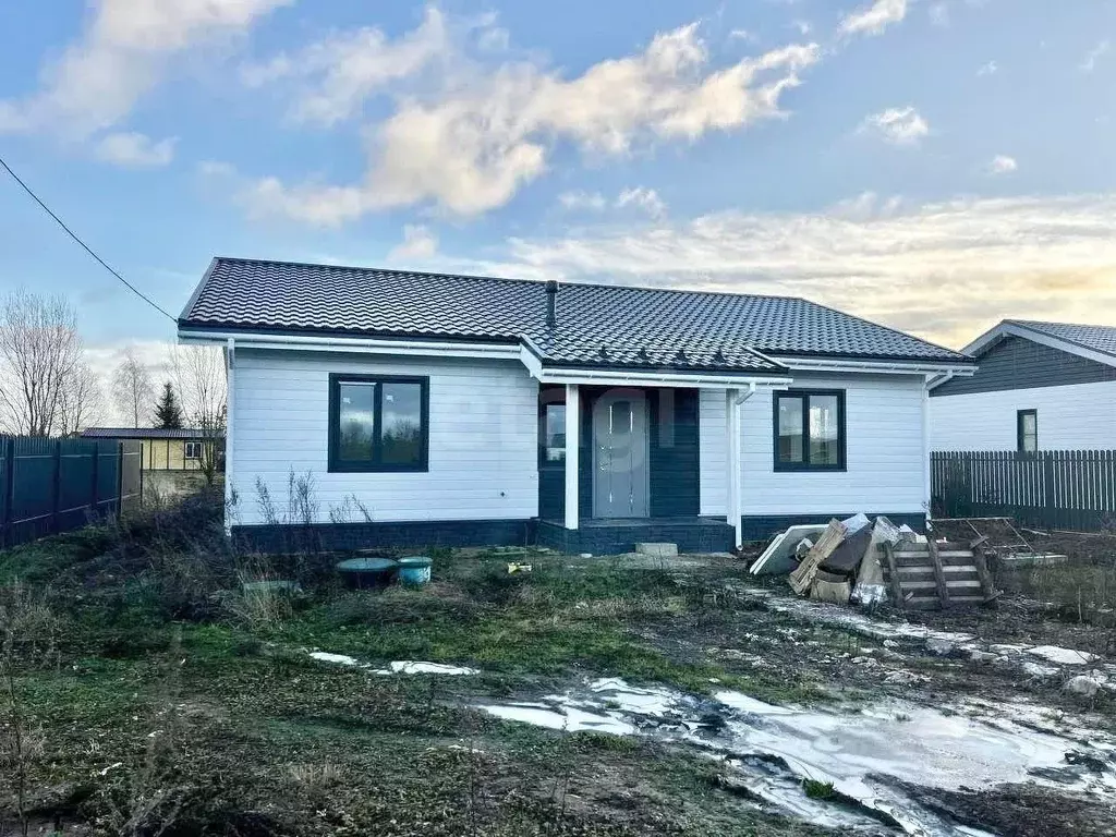 Дом в Ленинградская область, Волосовский район, Клопицкое с/пос, д. ... - Фото 1