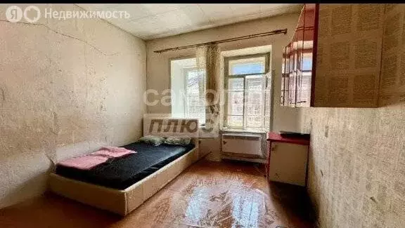 3-комнатная квартира: Владивосток, Семёновская улица, 5 (70 м) - Фото 1