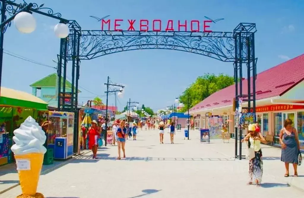 Участок в Крым, Черноморский район, Межводненское с/пос  (2.3 га.) - Фото 1