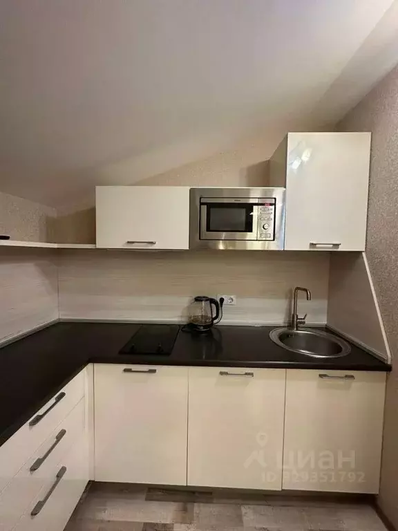 2-к кв. Кировская область, Киров ул. Щорса, 37А (57.6 м) - Фото 2