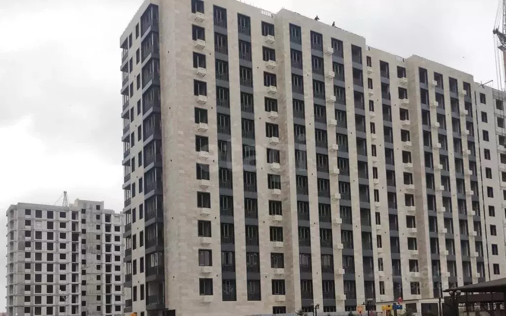 3-к кв. Северная Осетия, Владикавказ ул. Астана Кесаева, 44Вк6 (106.0 ... - Фото 1