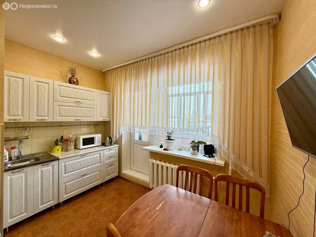 3-комнатная квартира: Нерюнгри, улица Карла Маркса, 14 (69.1 м) - Фото 1