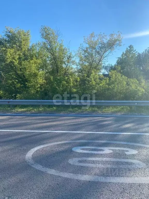 Участок в Белгородская область, Старооскольский городской округ, с. ... - Фото 1