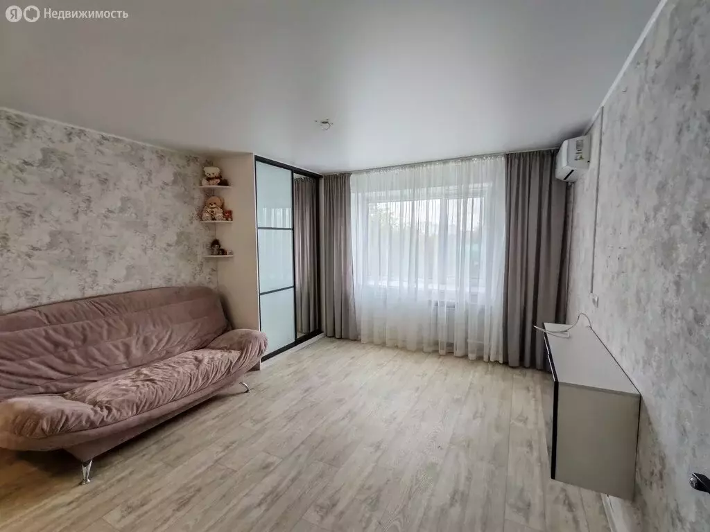 1-комнатная квартира: Омск, Краснознамённая улица, 10 (36 м) - Фото 1