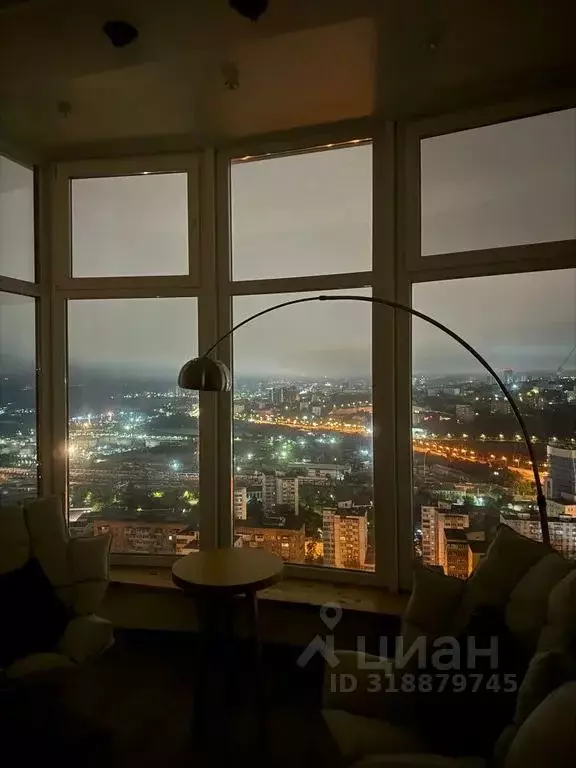 2-к кв. Приморский край, Владивосток Отлогая ул., 10 (67.0 м) - Фото 1