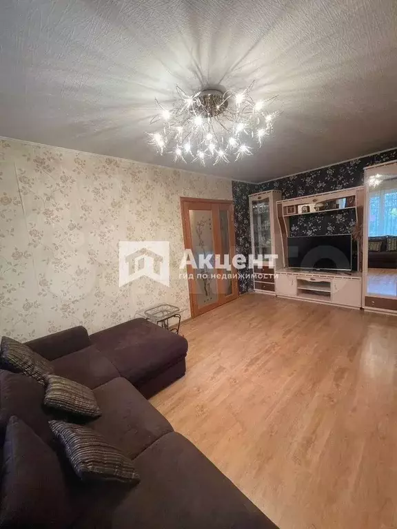 4-к. квартира, 57,3 м, 1/5 эт. - Фото 1