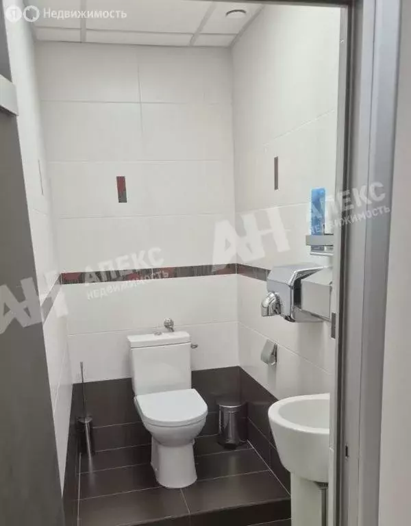 Офис (100 м) - Фото 1