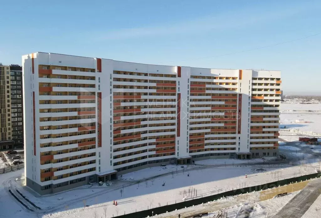 2-к кв. Тюменская область, Тюмень ул. Новоселов, 113 (52.72 м) - Фото 1