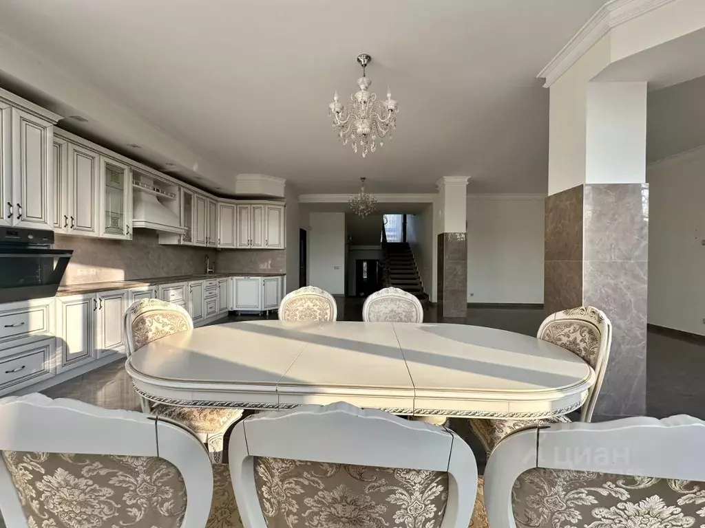 6-к кв. Москва пос. Воскресенское, ул. Юрьев Сад, 12с4 (312.5 м) - Фото 1