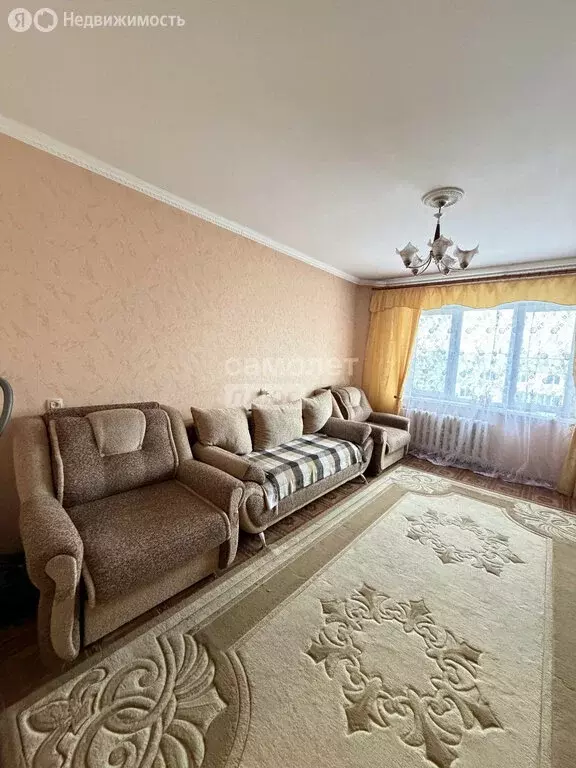 3-комнатная квартира: Омск, улица Иванишко, 33 (63.2 м) - Фото 1