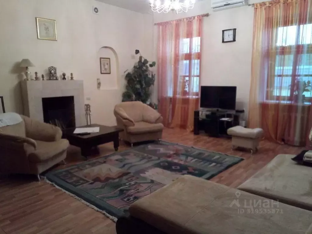 3-к кв. Ярославская область, Ярославль ул. Собинова, 27к2 (107.0 м) - Фото 0