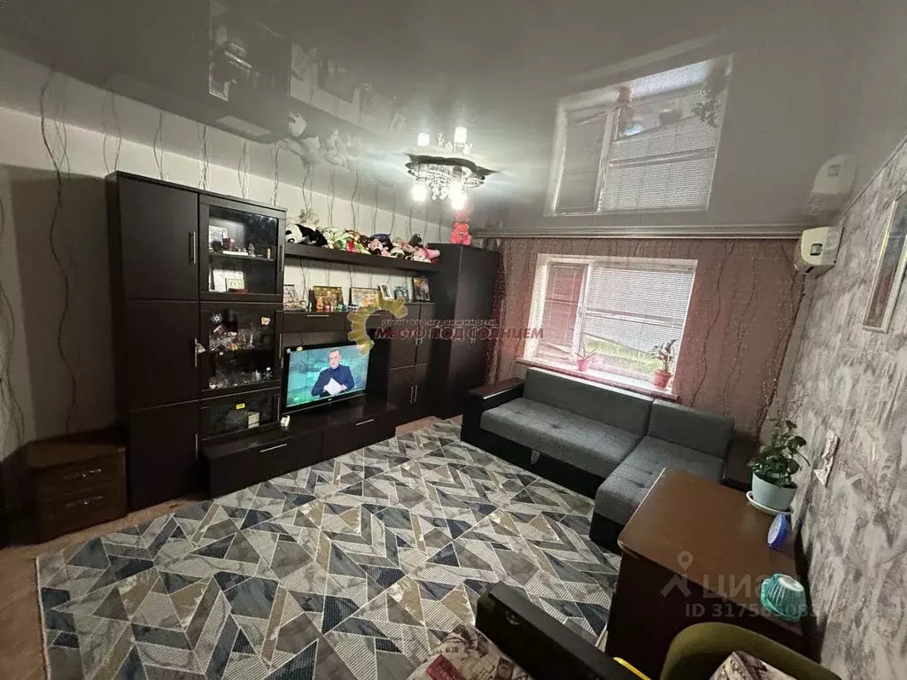 2-к кв. Краснодарский край, Ейск Коммунистическая ул., 85/7 (56.8 м) - Фото 0