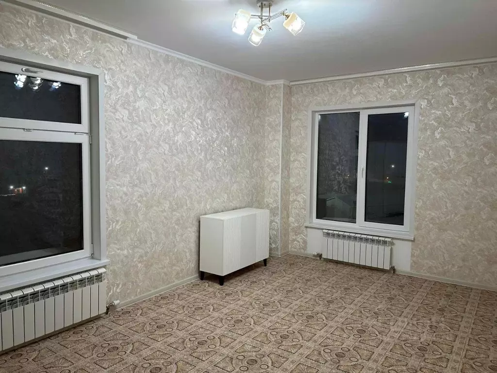 2-к кв. Саха (Якутия), Якутск ул. Байкалова, 2 (70.0 м) - Фото 0