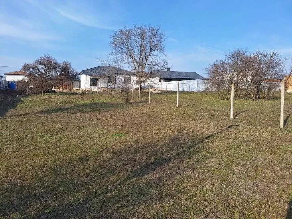 Участок в Крым, Симферопольский район, Перовское с/пос, Новозбурьевка ... - Фото 1