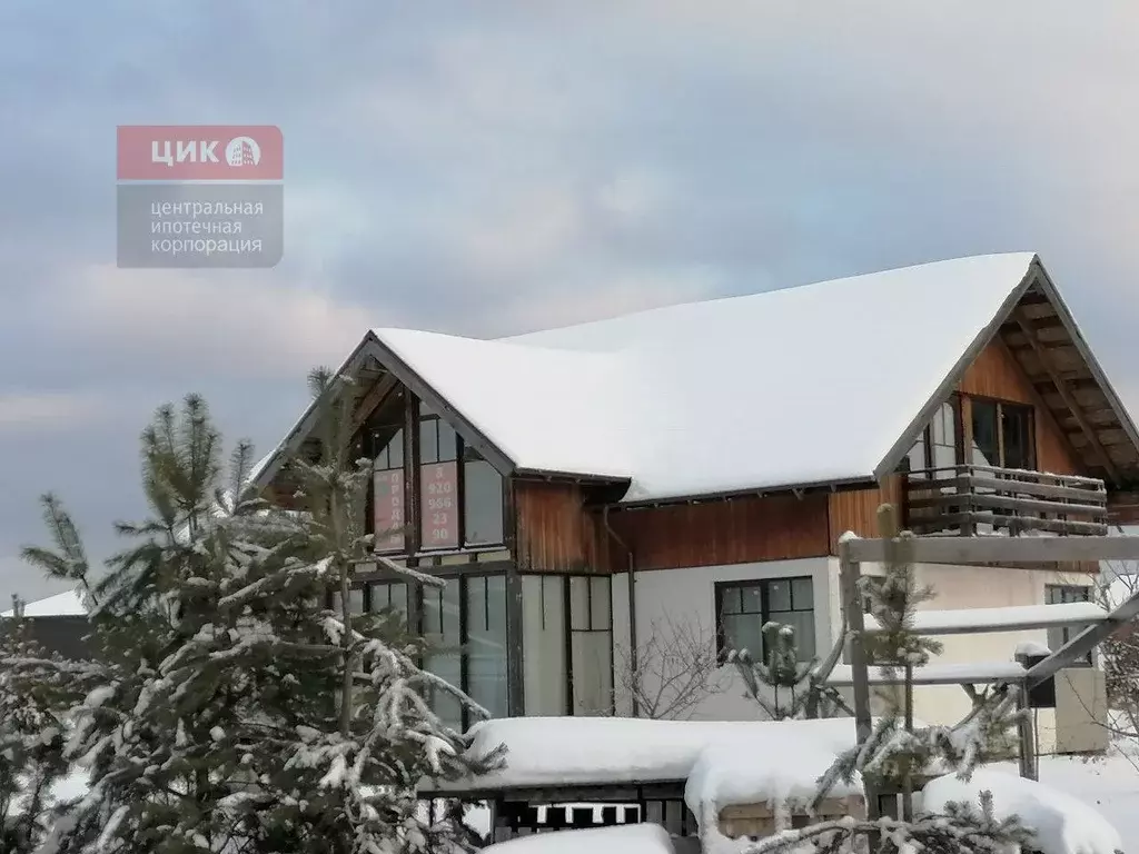 Дом в Рязанская область, Рязанский муниципальный округ, с. ... - Фото 1