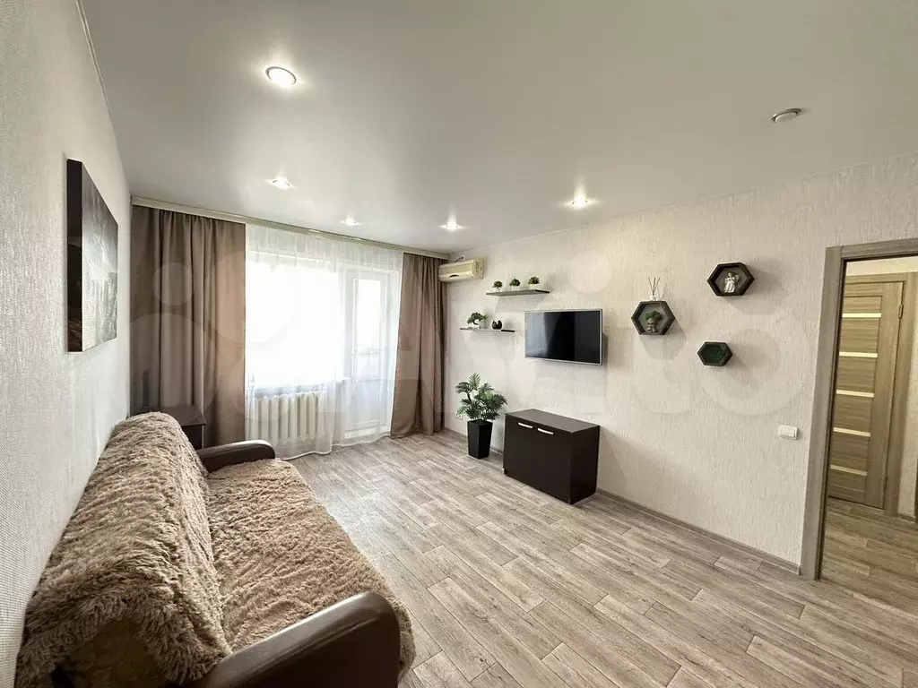 1-к. квартира, 38 м, 4/9 эт. - Фото 1