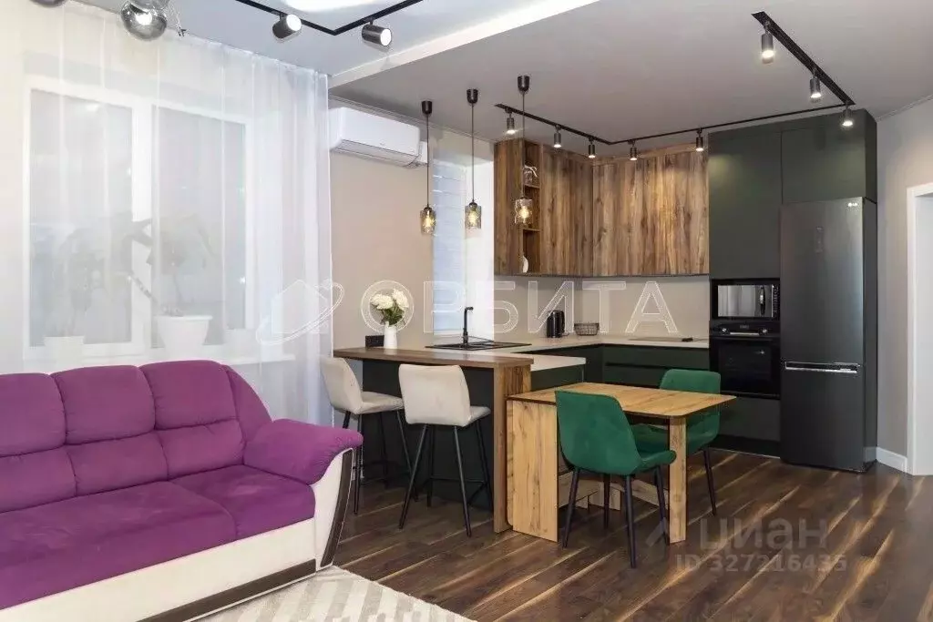 Дом в Тюменская область, Тюмень Кленовая ул., 3к1 (106 м) - Фото 1