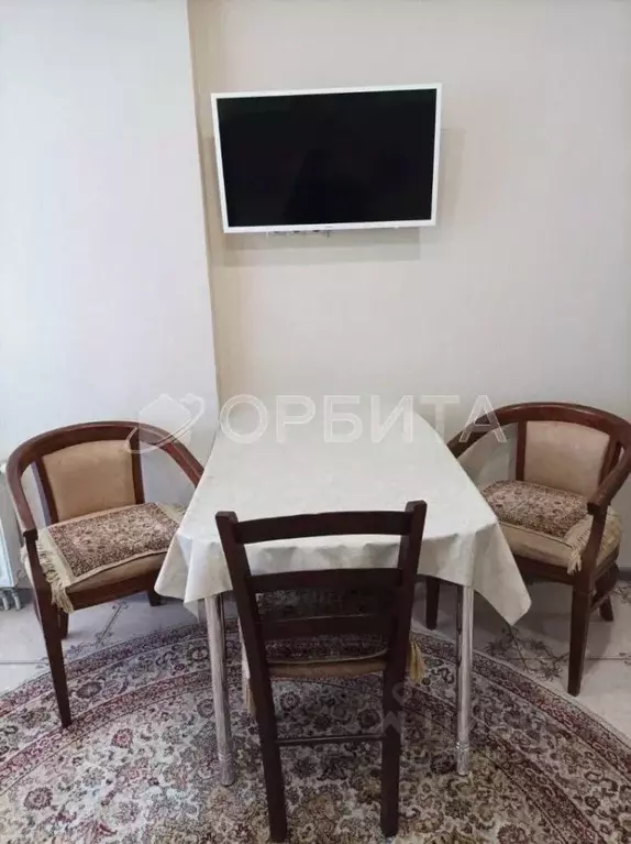 2-к кв. Тюменская область, Тюмень проезд Тихий, 2 (57.0 м) - Фото 0