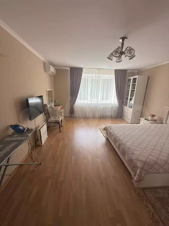 3-к. квартира, 92 м, 4/10 эт. - Фото 1