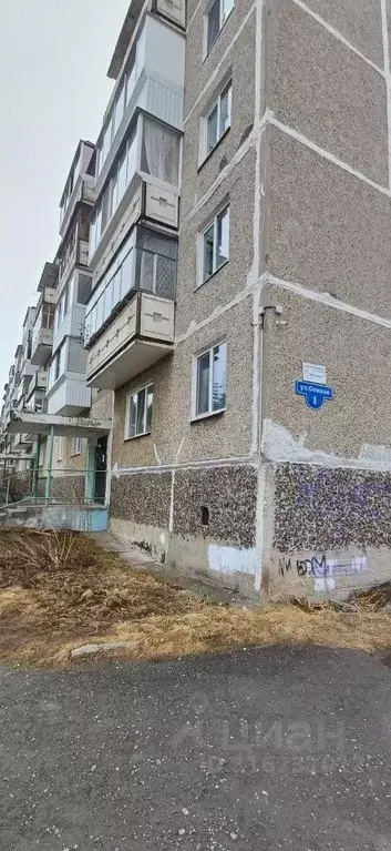 2-к кв. Свердловская область, Нижний Тагил Сенная ул., 1 (52.2 м) - Фото 0