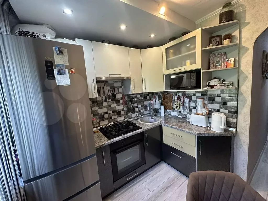 3-к. квартира, 58 м, 3/5 эт. - Фото 0