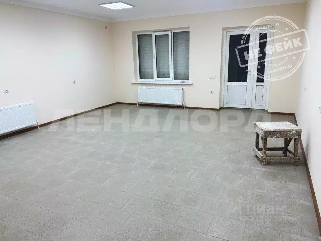 Помещение свободного назначения в Ростовская область, Мясниковский ... - Фото 0