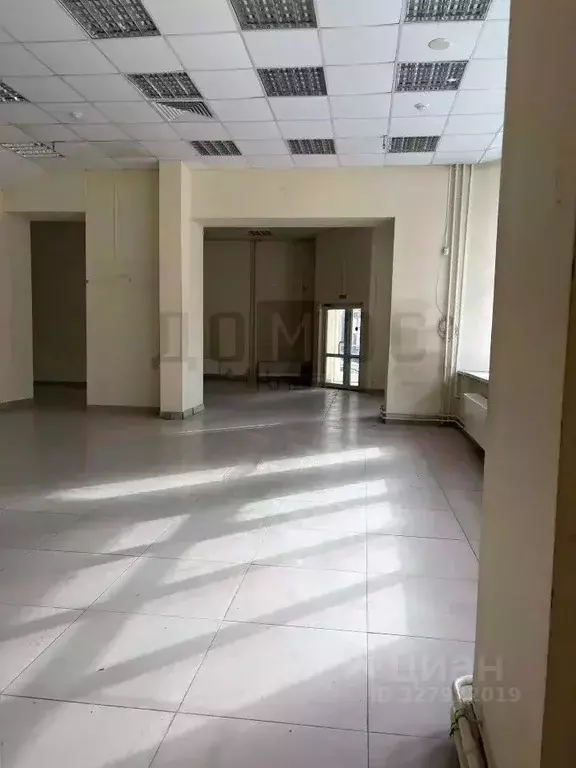 Помещение свободного назначения в Свердловская область, Екатеринбург ... - Фото 1