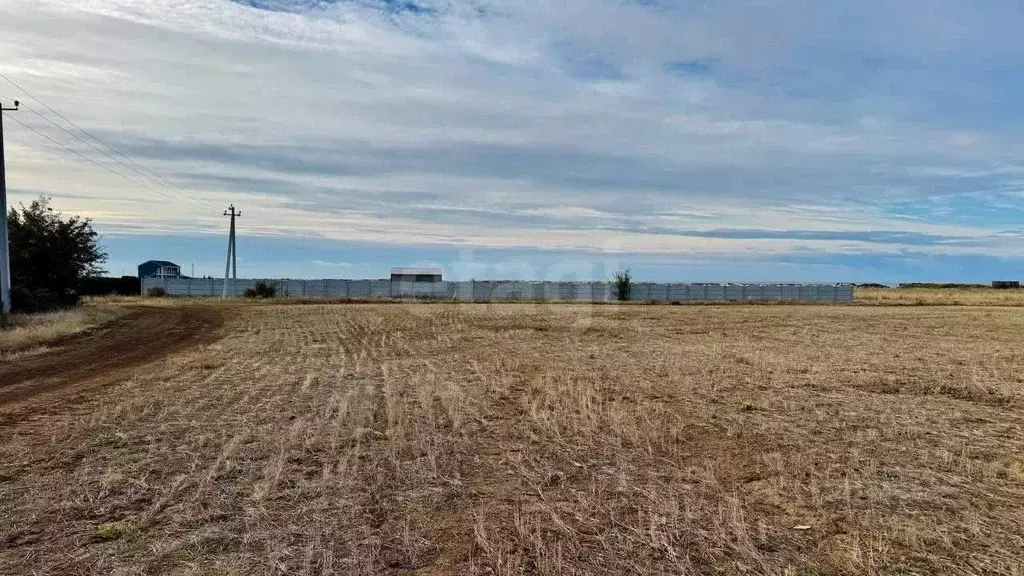 Участок в Крым, Сакский район, с. Молочное  (6.0 сот.) - Фото 1