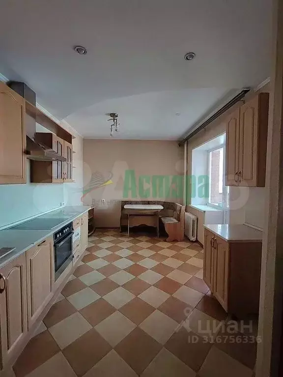 2-к кв. Забайкальский край, Чита ул. Столярова, 93 (65.1 м) - Фото 0