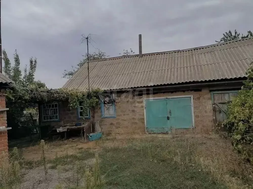 Дом в Ростовская область, Пролетарск ул. Островского (67 м) - Фото 1