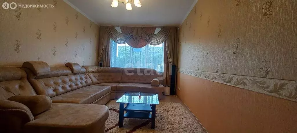 4-комнатная квартира: Петропавловск-Камчатский, улица Вольского, 6/2 ... - Фото 1