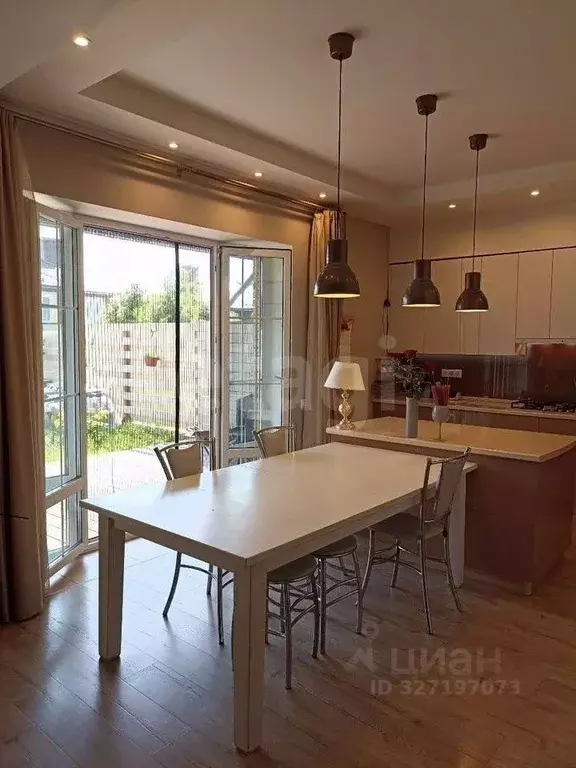 Таунхаус в Самарская область, Тольятти Спортивная ул., 73 (186 м) - Фото 2