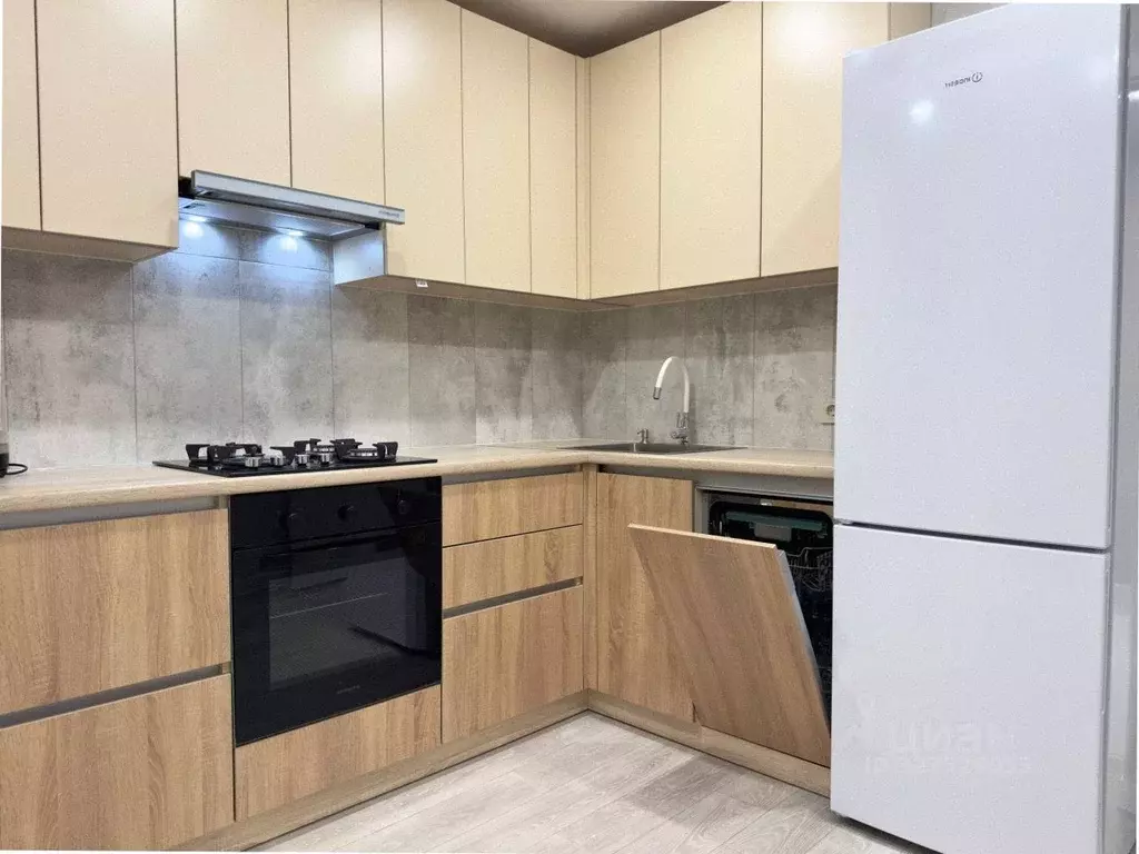 1-к кв. Татарстан, Казань Привокзальная ул., 52 (36.0 м) - Фото 1