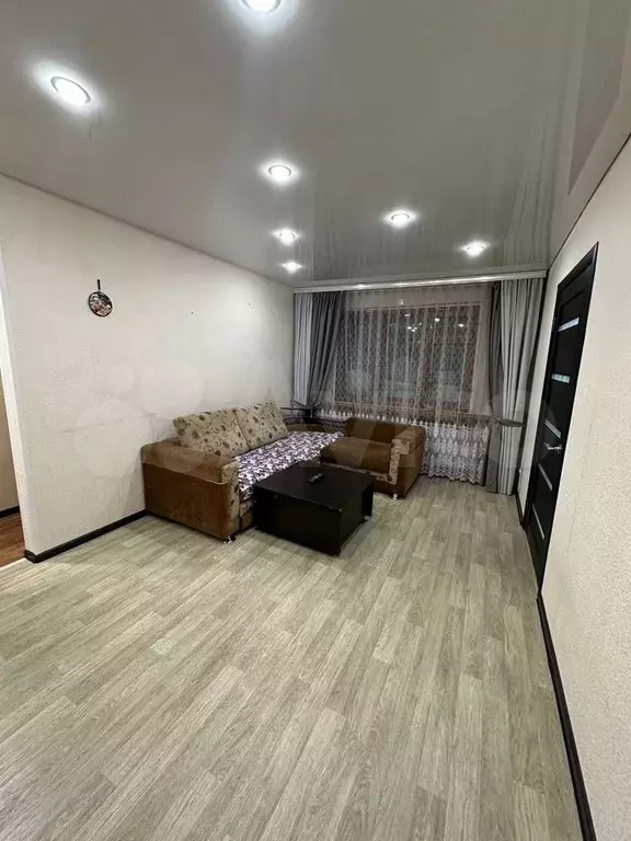 2-к. квартира, 42 м, 2/5 эт. - Фото 1