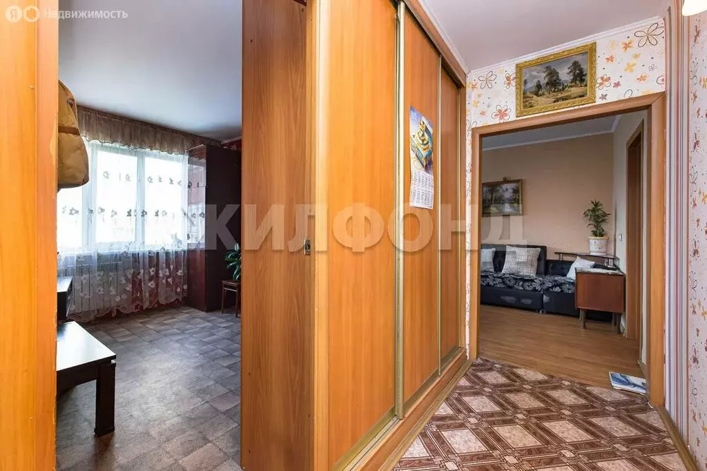 3-комнатная квартира: Новосибирск, Кировский район, Северо-Чемской ... - Фото 0