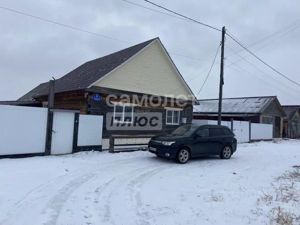 Дом в Иркутская область, Эхирит-Булагатский район, пос. Усть-Ордынский ... - Фото 1