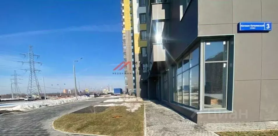 Торговая площадь в Москва ул. Наташи Качуевской, 3 (68 м) - Фото 2