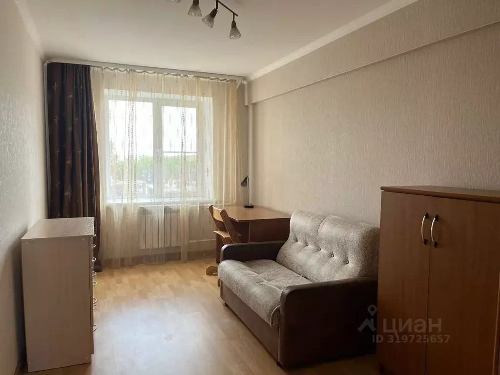 3-к кв. Омская область, Омск ул. Пушкина, 117 (64.0 м) - Фото 1