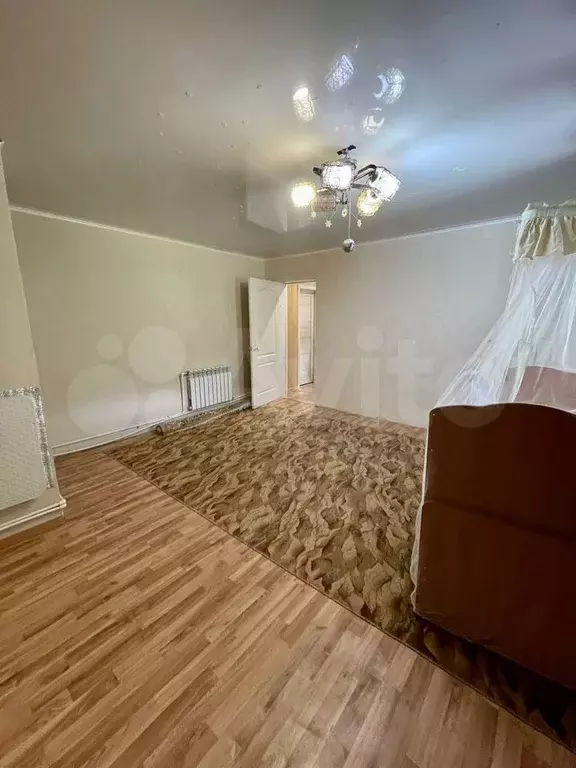 3-к. квартира, 60 м, 1/1 эт. - Фото 1