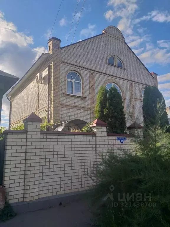 Дом в Саратовская область, Петровск Советская ул., 37 (330 м) - Фото 1