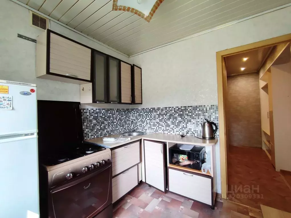 1-к кв. Омская область, Омск Городок Нефтяников мкр, ул. ... - Фото 2