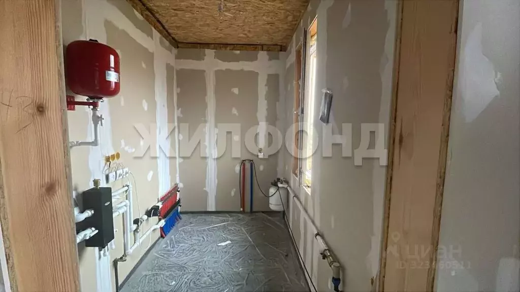 Дом в Новосибирская область, Новосибирский район, Криводановский ... - Фото 1