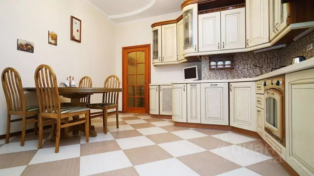 3-к кв. Татарстан, Казань ул. Юлиуса Фучика, 12А (96.0 м) - Фото 2