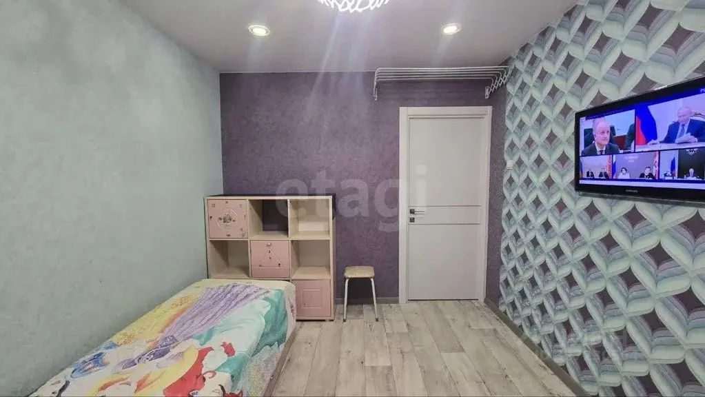 Комната Ямало-Ненецкий АО, Новый Уренгой Мирный мкр, 3/1 (14.0 м) - Фото 1