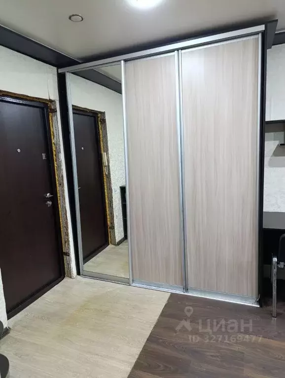 1-к кв. Саратовская область, Саратов ул. Имени С.Т. Разина, 80 (32.6 ... - Фото 2