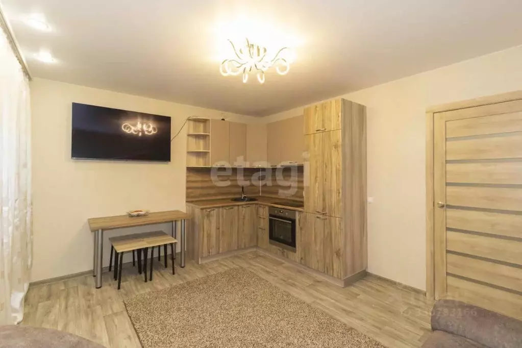 2-к кв. Тюменская область, Тюмень ул. Восстания, 19к3 (57.9 м) - Фото 1